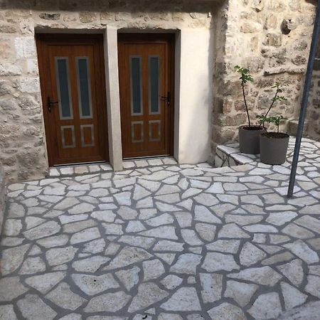 Old Town Apartment Tonka Hvar Town Bagian luar foto